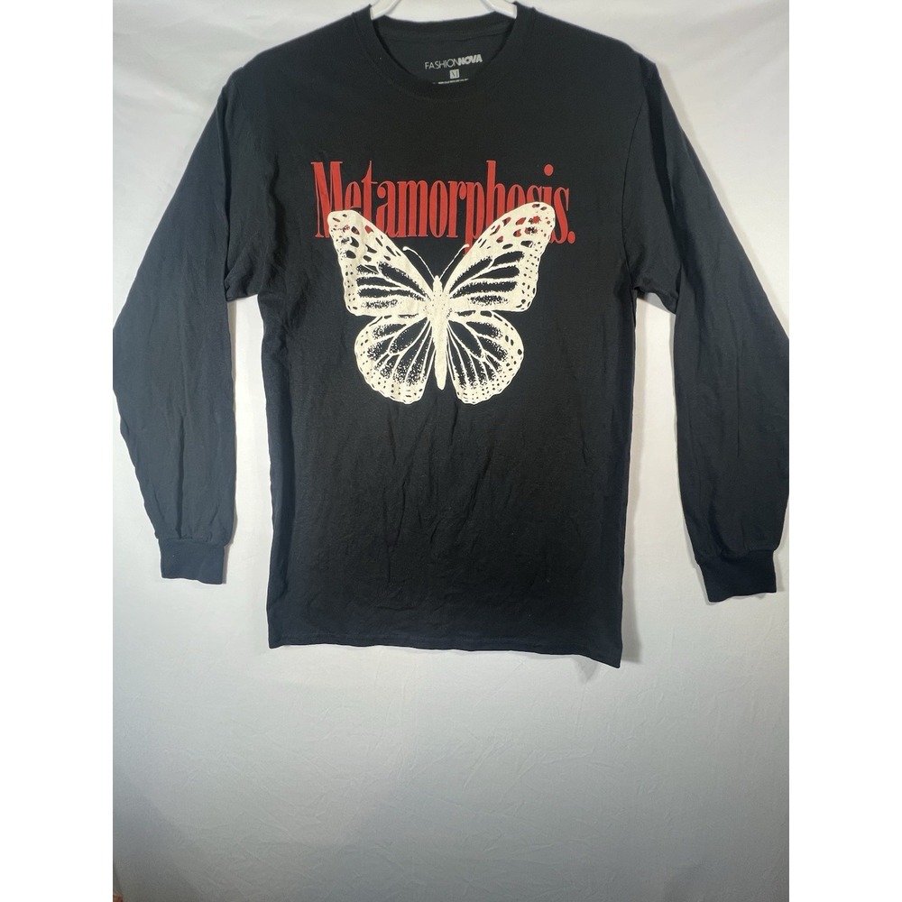 Fashion Nova Metamorphosis Long-sleeve T-shirt with A‎ Butterfly Graphic. Size M